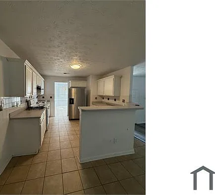 5 bed, 2617 sqft, $3,050 — Photo 4