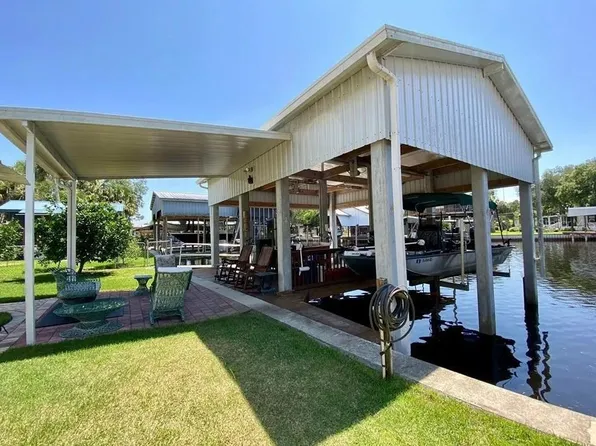 438 SE 256th St, Suwannee, FL 32692