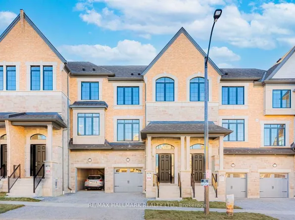 43 Gillivary Dr, Whitby, ON L1P 0C9