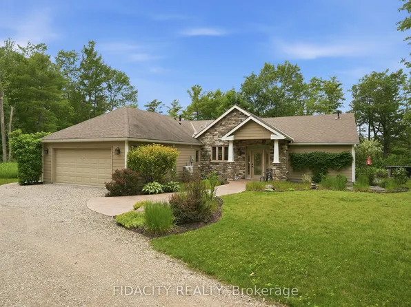 1492 Devil Lake Rd, South Frontenac, ON K0H 1T0