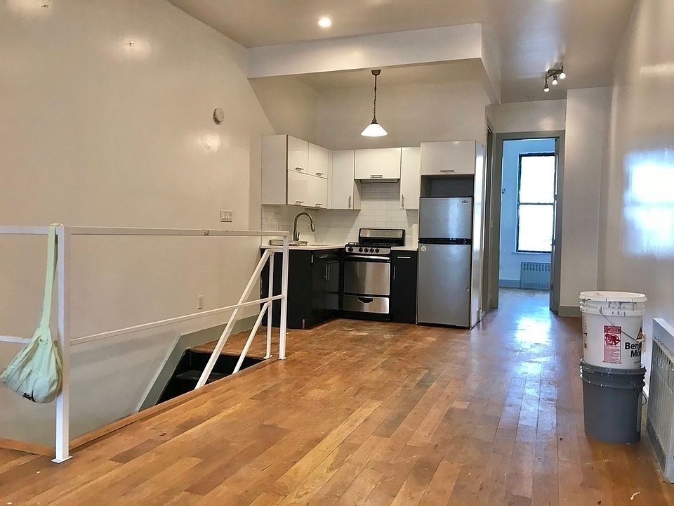 1st image of 167 Harman St #A1r