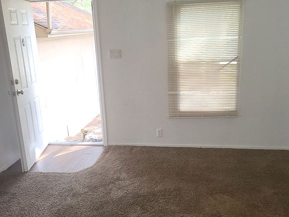 4th image of 11711 Greensbrook Forest Dr