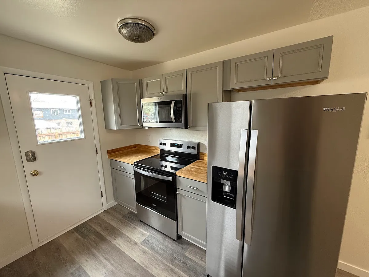Building Photo - 724 Tucker St #1