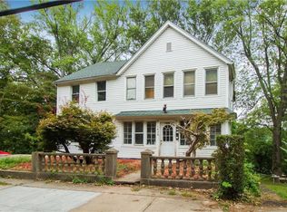 1438 Crompond Rd, Peekskill, NY 10566