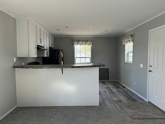 5th image of 120 Sunset Ave #28