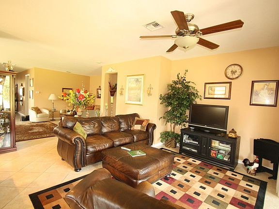 3rd image of 3222 Sussex Way