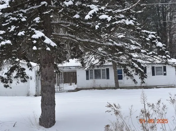 377 Kingdom Rd, Oswego, NY 13126