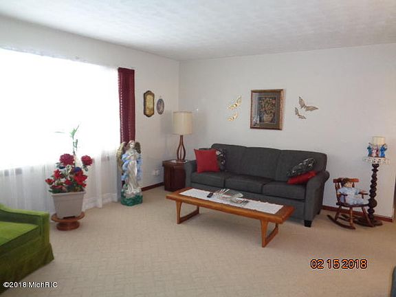 5th image of 5610 Dennis St