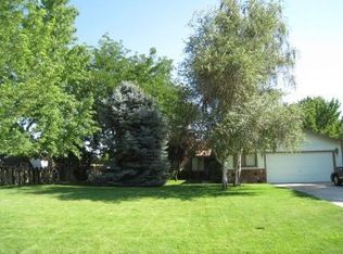 2716 Carol Ln, Bishop, CA 93514