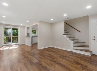 650 Robbins Ave APT 42, Dracut, MA 01826