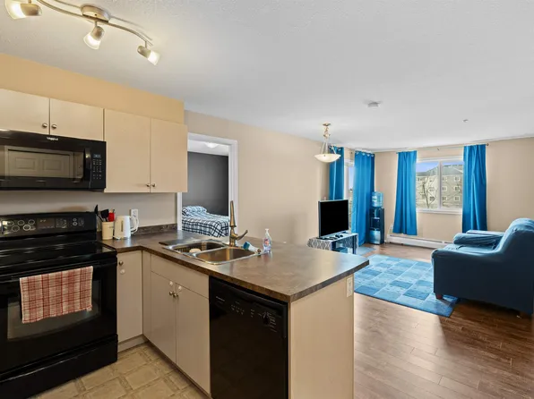 4309 33rd St #320, Stony Plain, AB T7Z 0C4