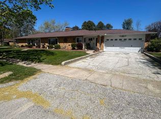 830 W 3rd St, Pinconning, MI 48650