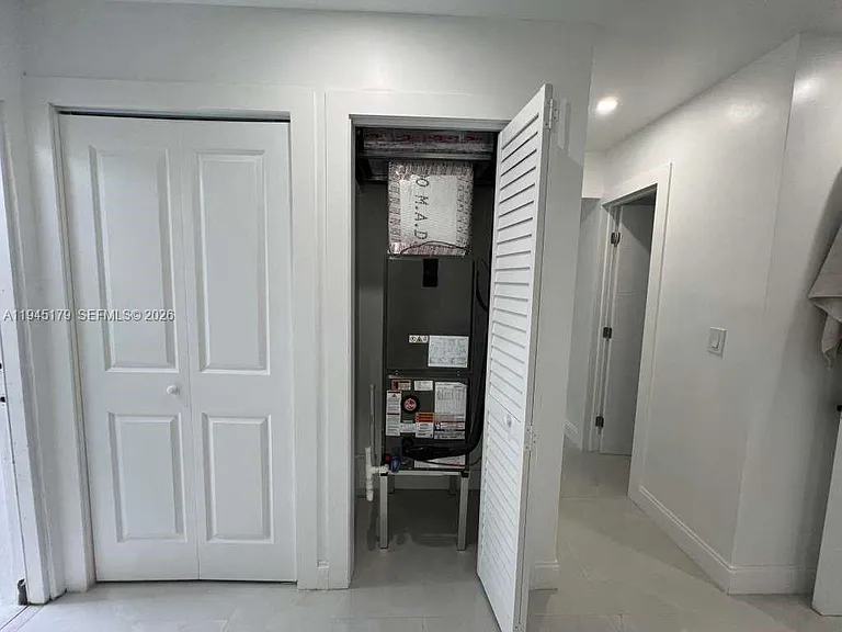 2850 NW 7th St — Photo 8