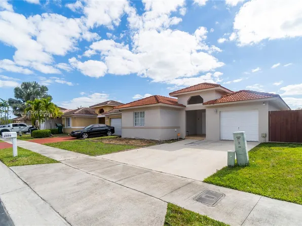 21523 SW 89th Path, Cutler Bay, FL 33189
