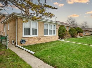 3850 Main St, Skokie, IL 60076