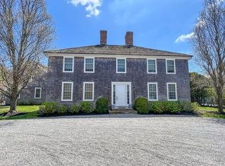 17 Pond Ln, Bridgehampton, NY 11932