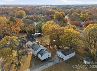 2708 Johnny Reb Ln, Charlotte, NC 28273