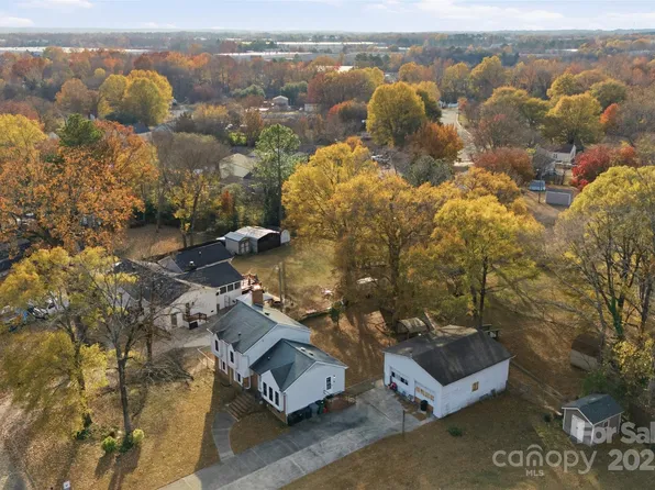 2708 Johnny Reb Ln, Charlotte, NC 28273