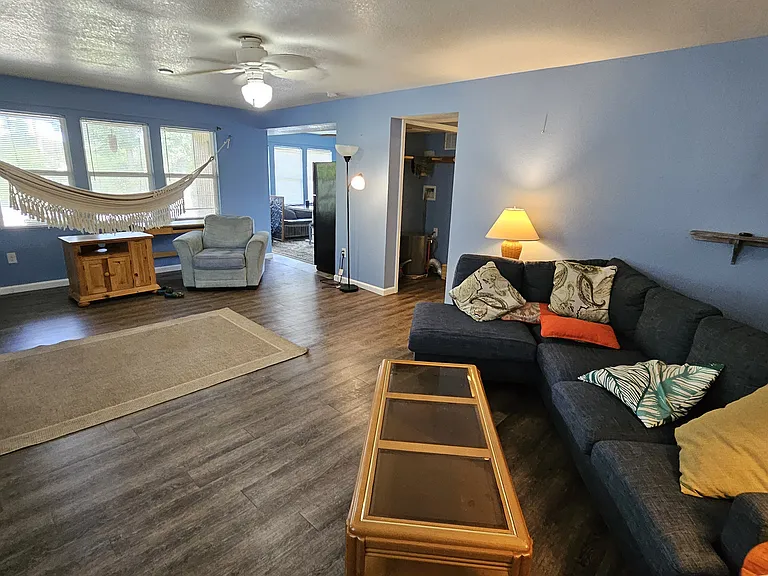Harbour View Dr — Photo 1