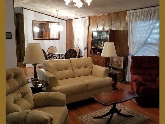 2nd image of 5523 Bamboo Cir