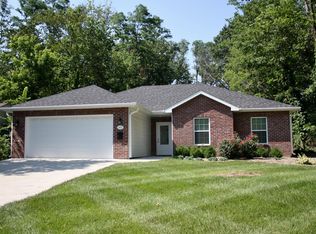 1407 W Broadway, Columbia, MO 65203