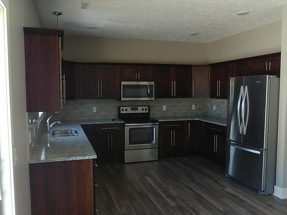 1st image of 7924 S 39th St