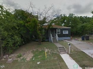 2904 Hanger Ave, Fort Worth, TX 76105