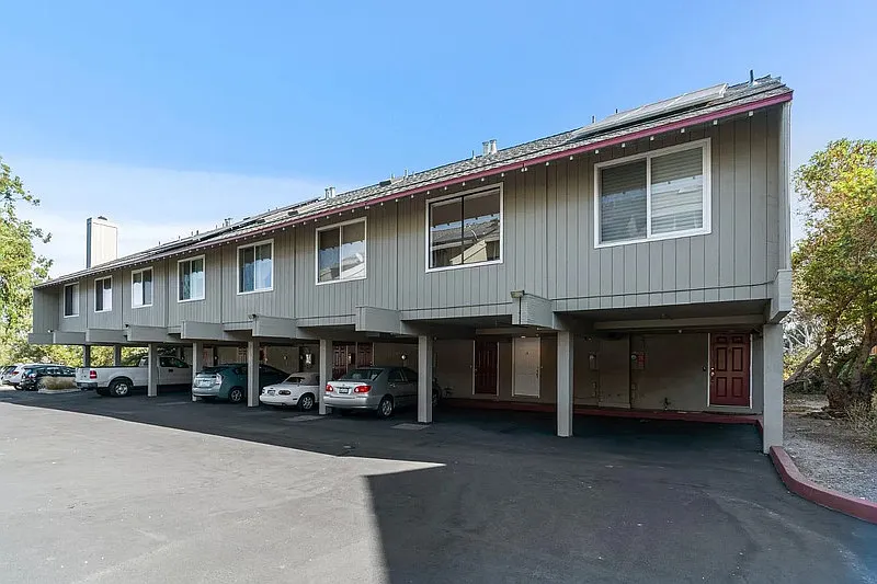 1 bed, 1.0 bath, 612 sqft, $2,100 — Photo 2