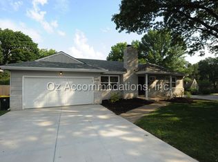 5600 W 78th St, Prairie Village, KS 66208