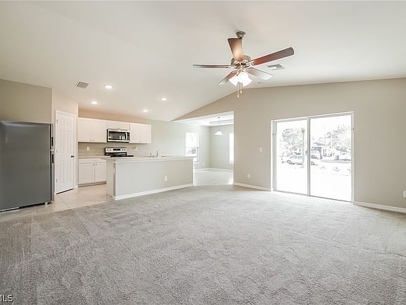 3rd image of 3807 8th St SW