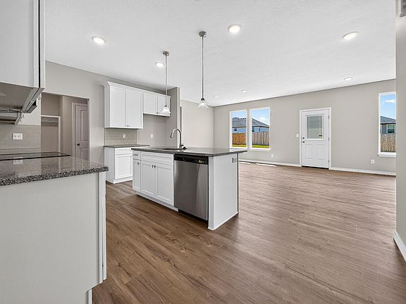 2nd image of 534 Columbine Street