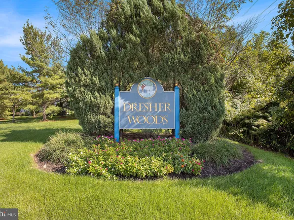 311 Dresher Woods Dr, Dresher, PA 19025
