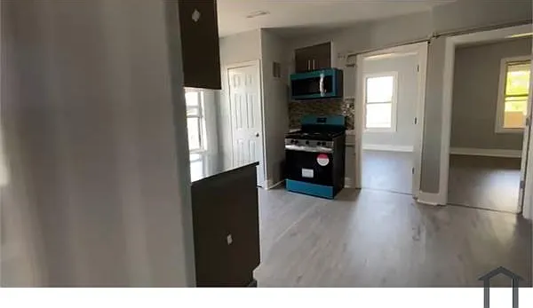 2 bed, $1,800 — Photo 2