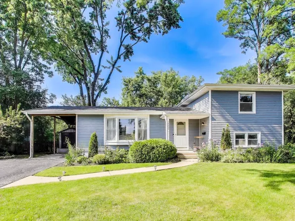 1005 Castlewood Ln, Deerfield, IL 60015