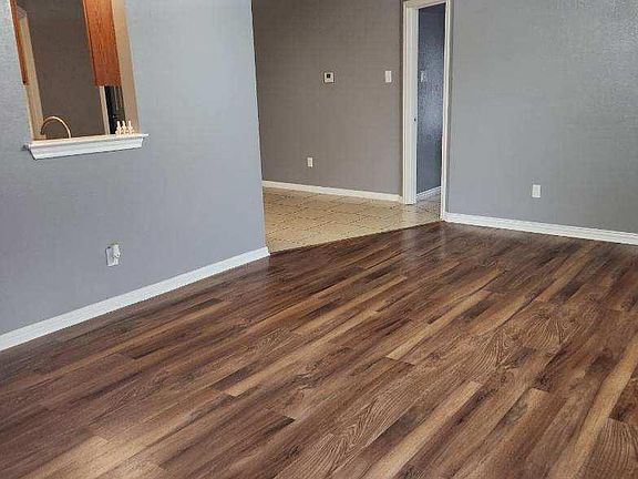 4th image of 235 E Craven Ave