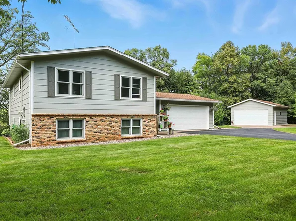 20484 Ann River Dr, Mora, MN 55051