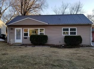 3911 Mount Vernon Rd SE, Cedar Rapids, IA 52403