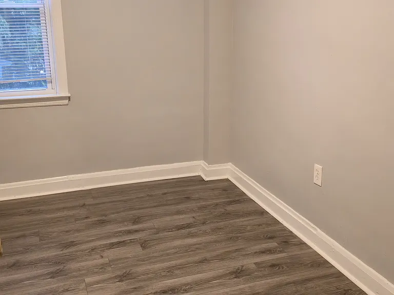 3514 Pelham Ave — Photo 15