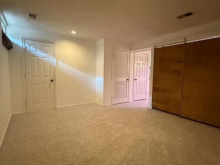 14611 Flower Hill Ct — Photo 18