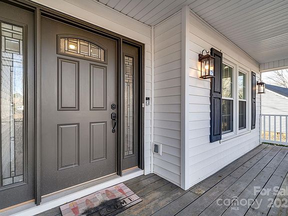 2nd image of 10906 Pampas Cir