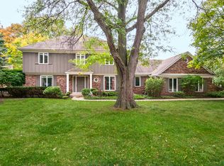 6546 Cochise Dr, Indian Head Park, IL 60525