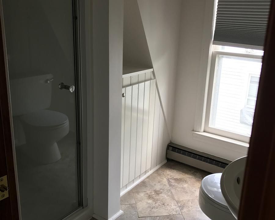 2nd Floor Bath
