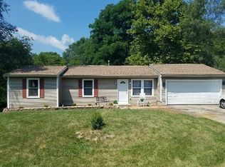 1315 N Oakwood Dr, McHenry, IL 60050