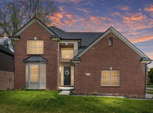 5316 Ludstone Dr, Troy, MI 48083