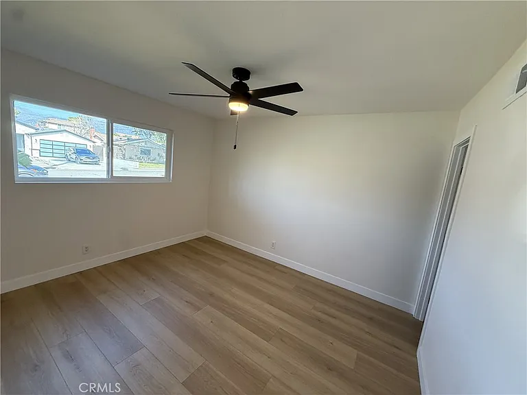 906 Majella Ave — Photo 18