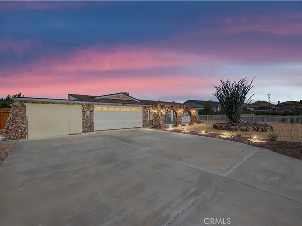 16048 Wintun Rd, Apple Valley, CA 92307