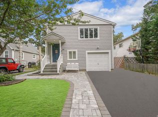 59 Sherman St, Patchogue, NY 11772