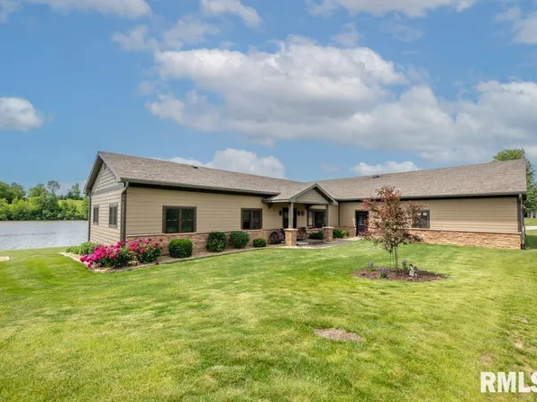 366 McGrew Dr, Avon, IL 61415