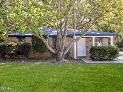 1637 Victoria Dr, Gautier, MS, 39553