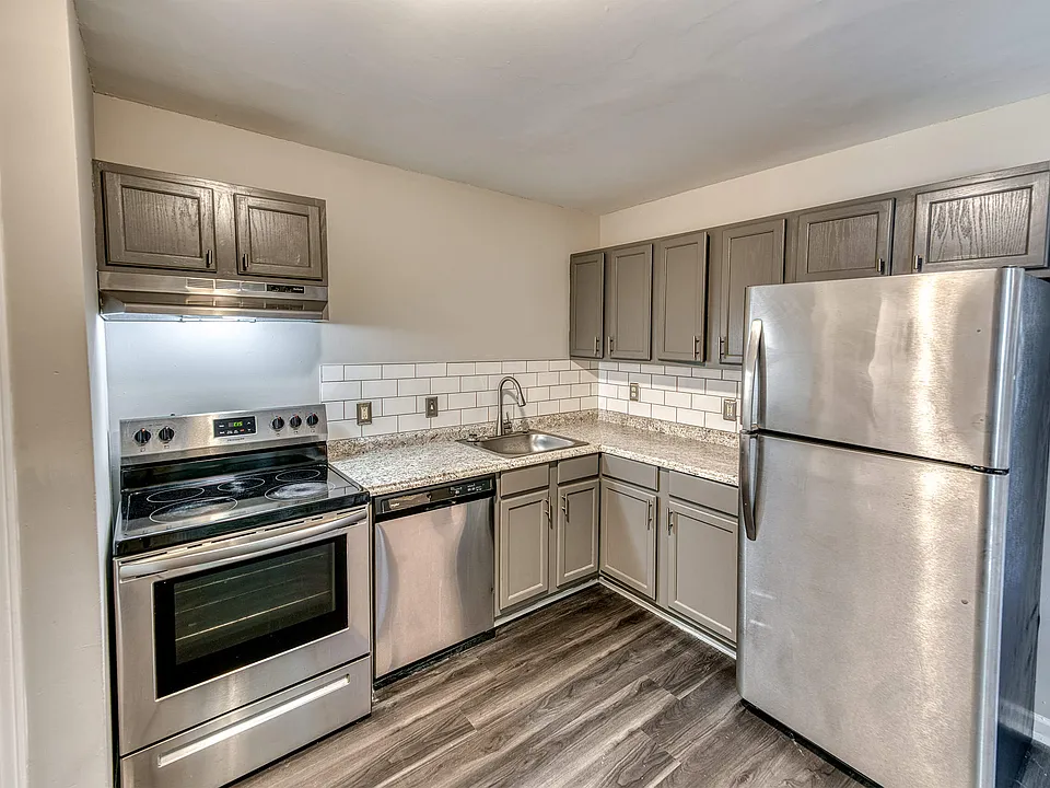 Ashford Place Apartments